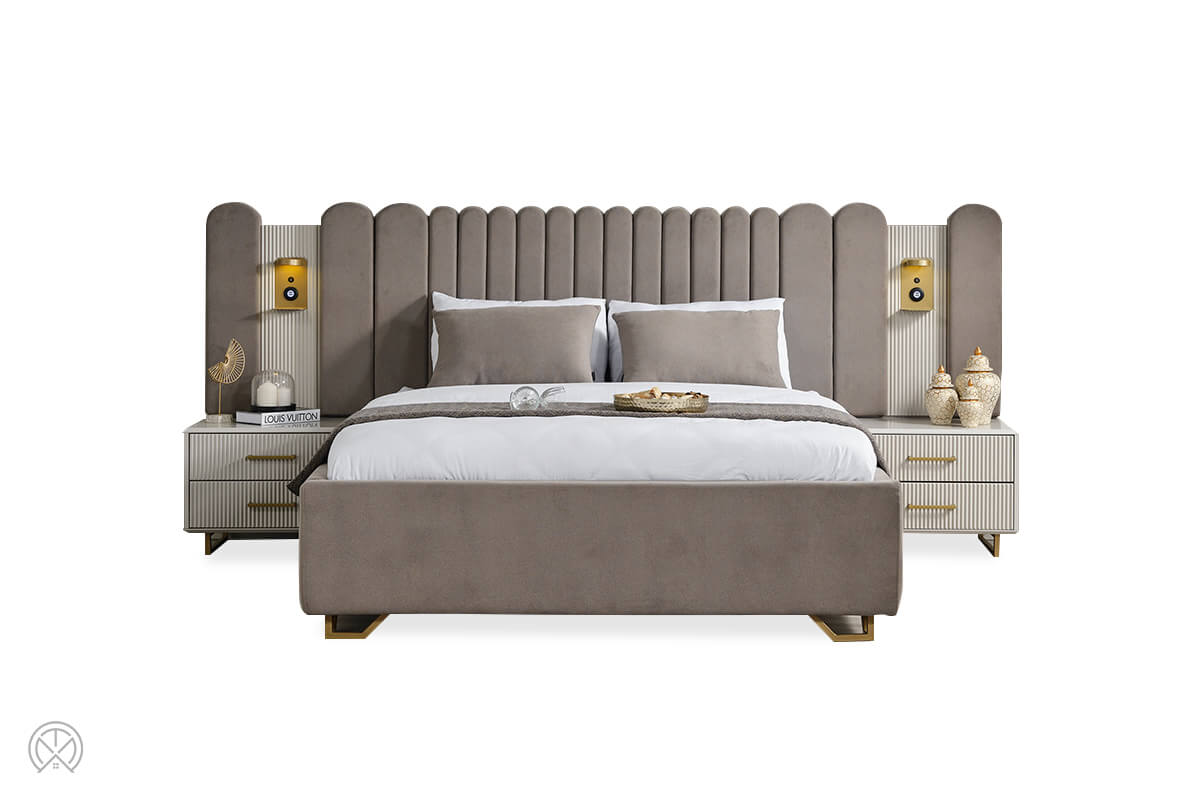 Gold-Black Karyola