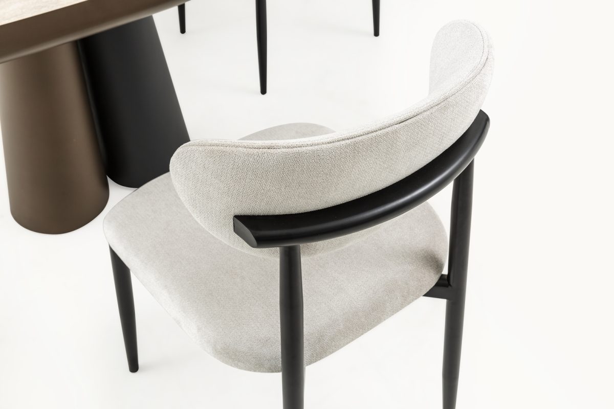 Afrodit Tisch – Bild 36