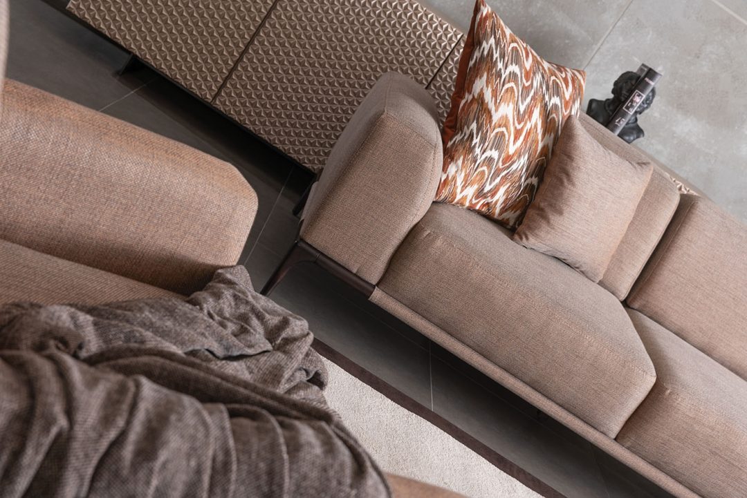 Nita 4-Sitzer Sofa – Bild 6